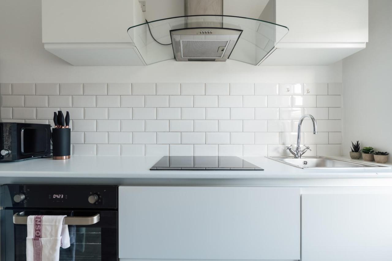 Stunning & Stylish 2 Bed Flat In West London Apartment Exterior photo